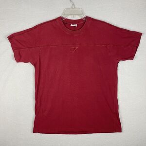 Gymshark Crest T Shirt Adult Medium Red Short Sleeve Gym Casual Embroidered